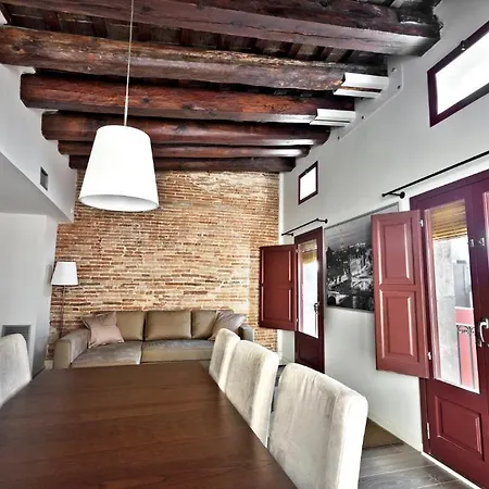 Med Ramblas Apartment Barcelona
