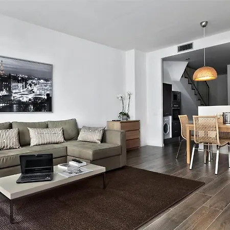 Med Ramblas Apartment