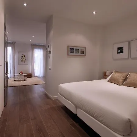 Med Ramblas Apartment