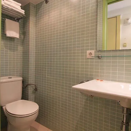 Med Ramblas Apartment